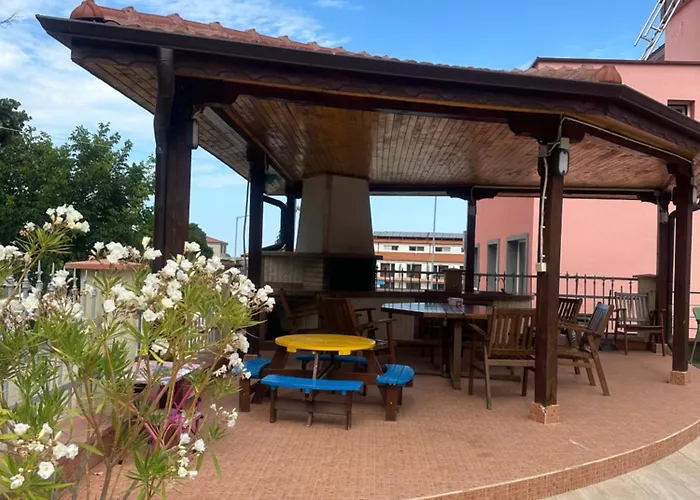 Sunny Seasons View Sea&pool Апартаменты Бяла